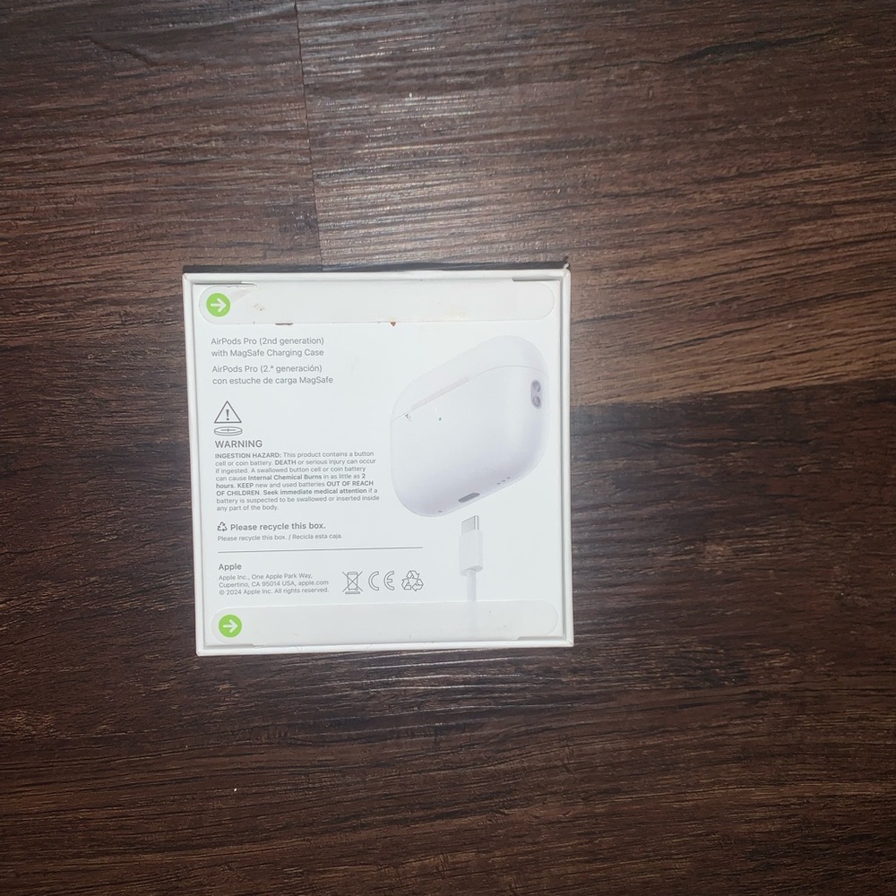 Apple AirPods Pro 2 Packaging in White - Picture 7 of 10